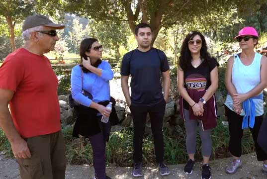 چرا دعا می‌کنیم؟