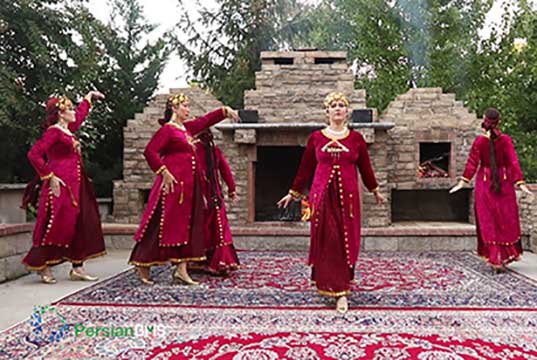 رقص گروه نومد