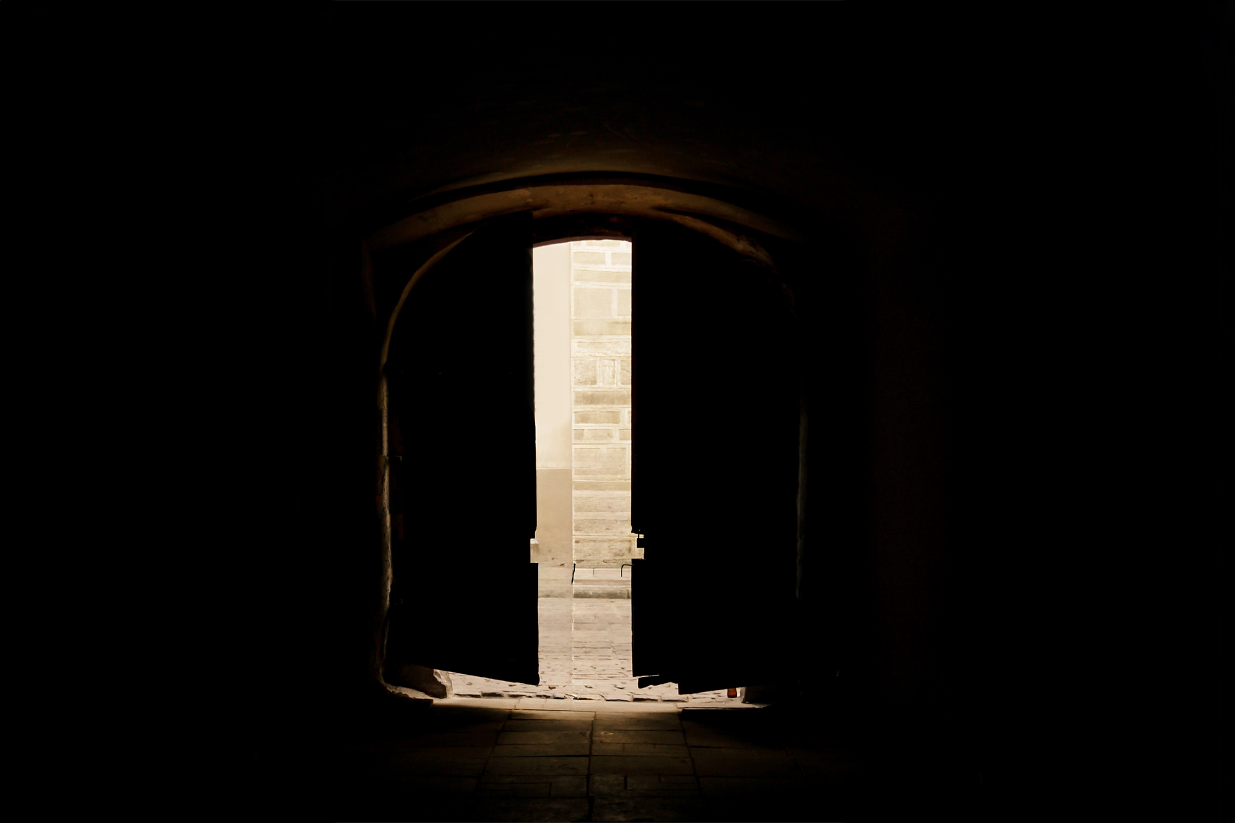 «قلوب را حکم قلب واحد دادی»